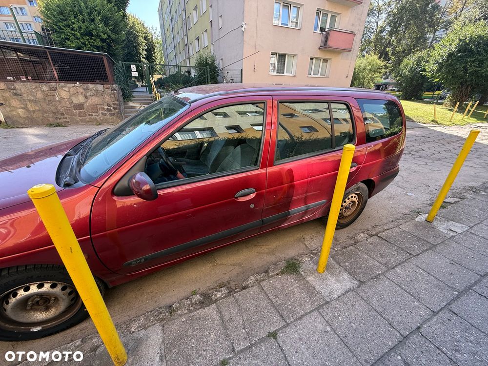 Renault Megane 1.4 RN 16V - 7