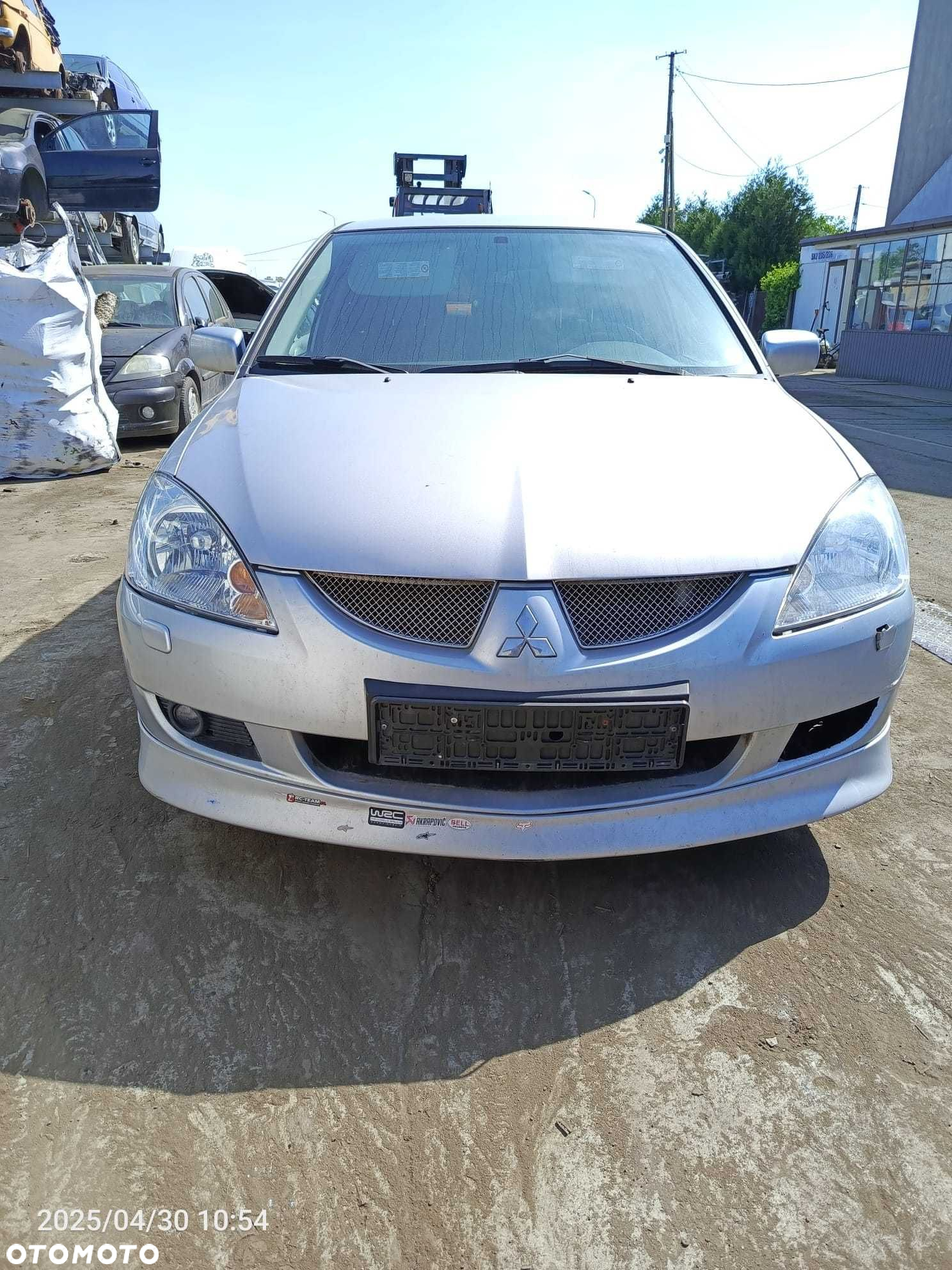 Mitsubishi lancer kombi KOLOR : a31a  drzwi,maska zderzak klapa - 2