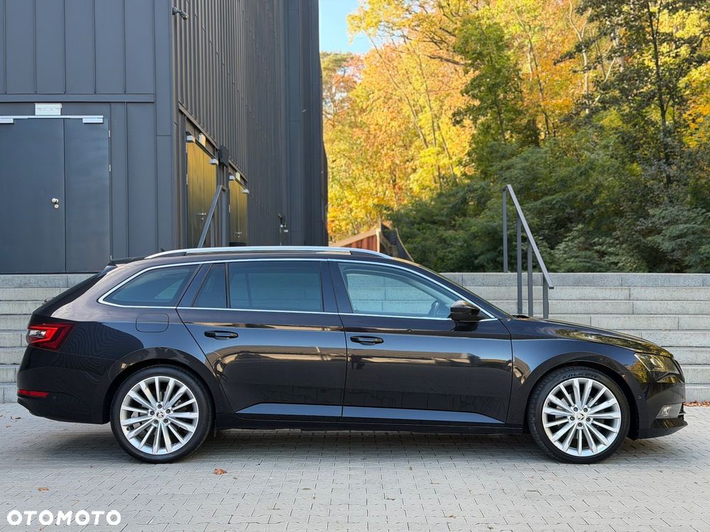 Skoda Superb 2.0 TDI 4x4 DSG Ambition - 11