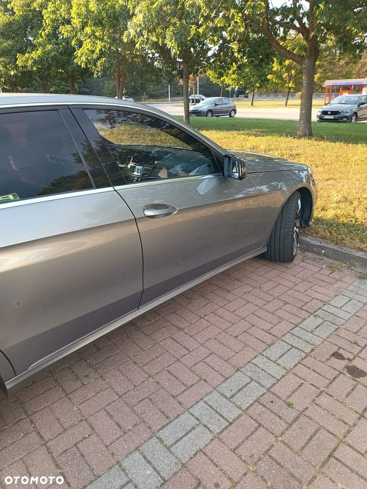Mercedes-Benz Klasa E 400 7G-TRONIC - 6