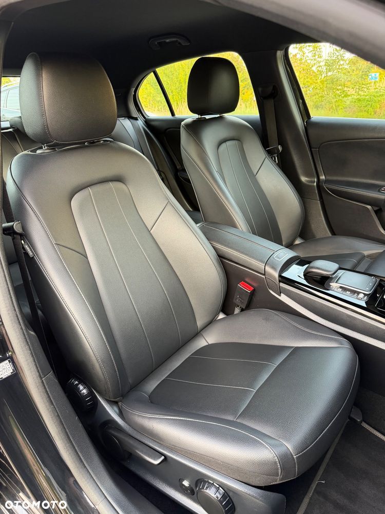 Mercedes-Benz Klasa A 180 d Style 8G-DCT - 22