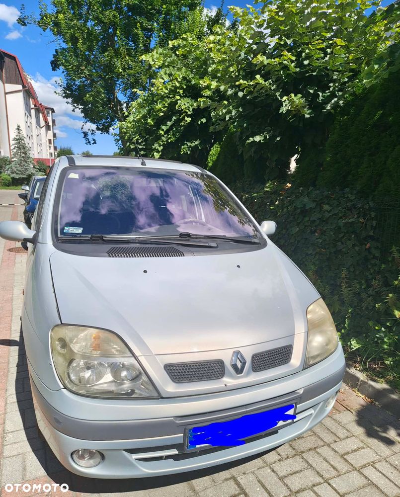 Renault Scenic - 1