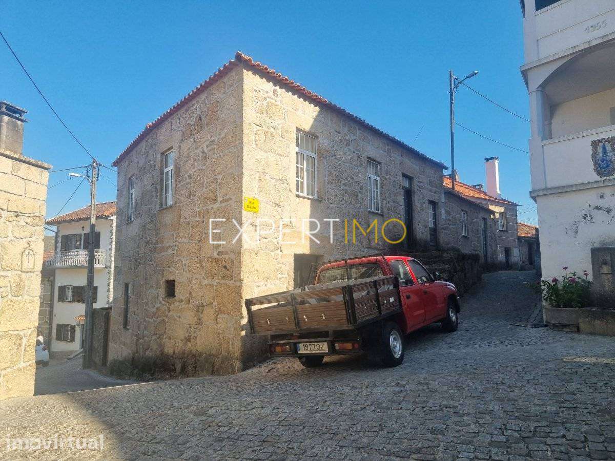 Casa de aldeia em granito de qualidade - Grande imagem: 3/51
