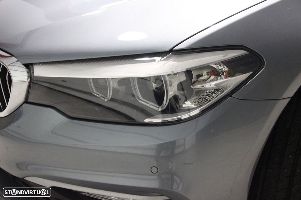 BMW 530 e iPerformance Line Luxury - 29