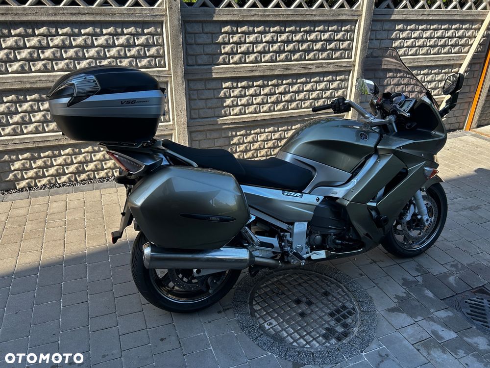 Yamaha FJR - 3
