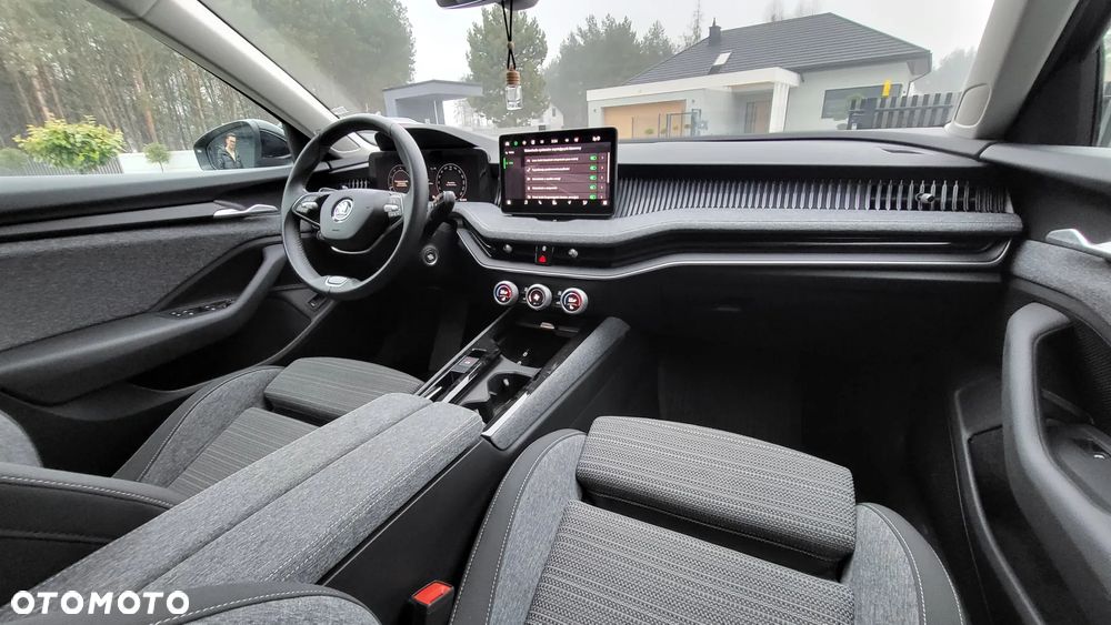 Skoda Superb 1.5 TSI mHEV Selection DSG - 28