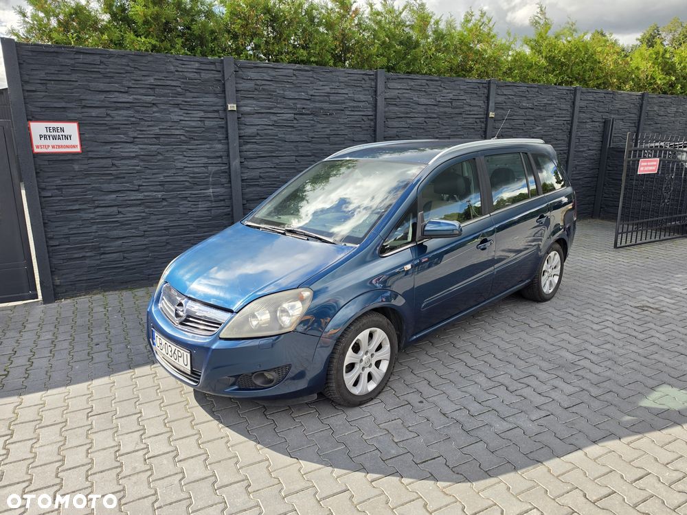 Opel Zafira - 1