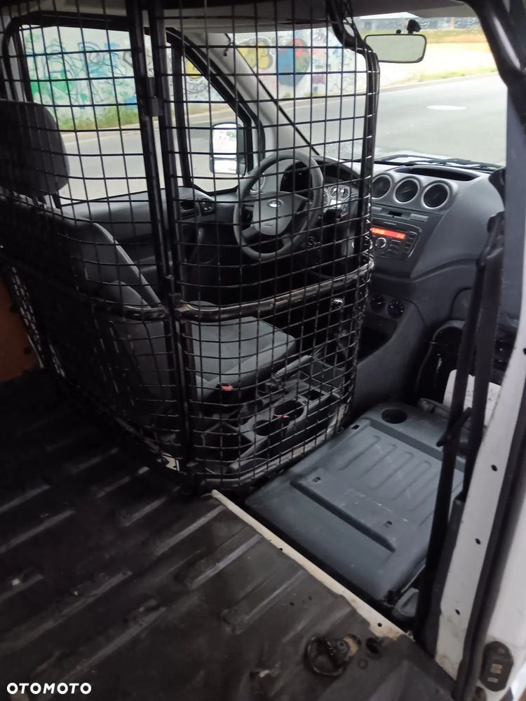 Ford Transit Connect - 6