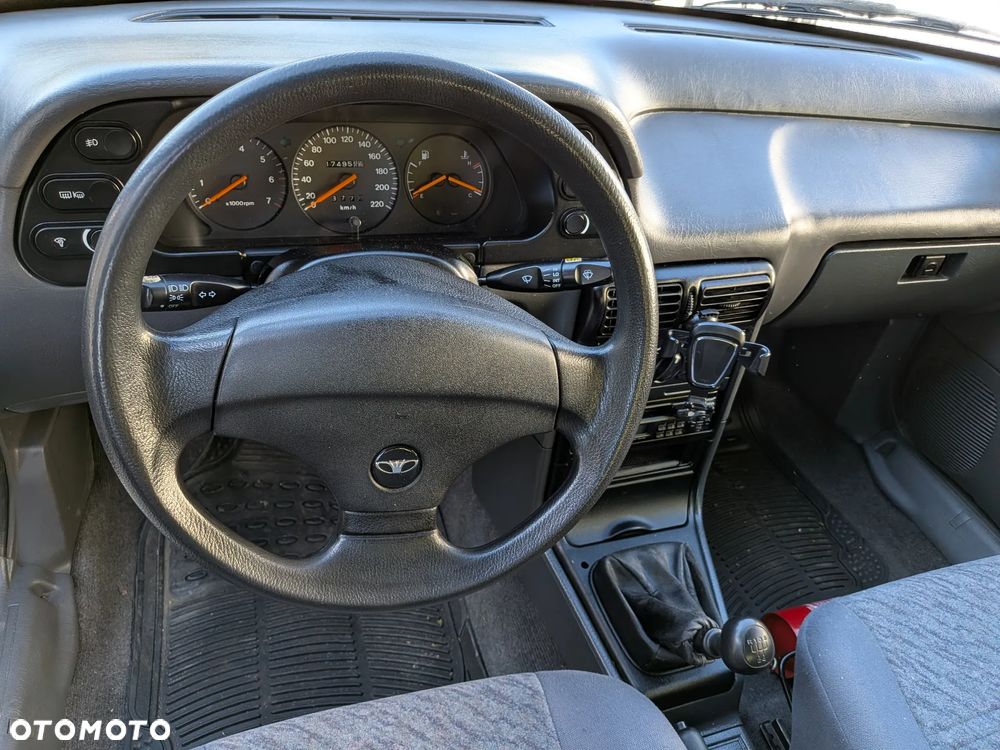 Daewoo Espero - 12