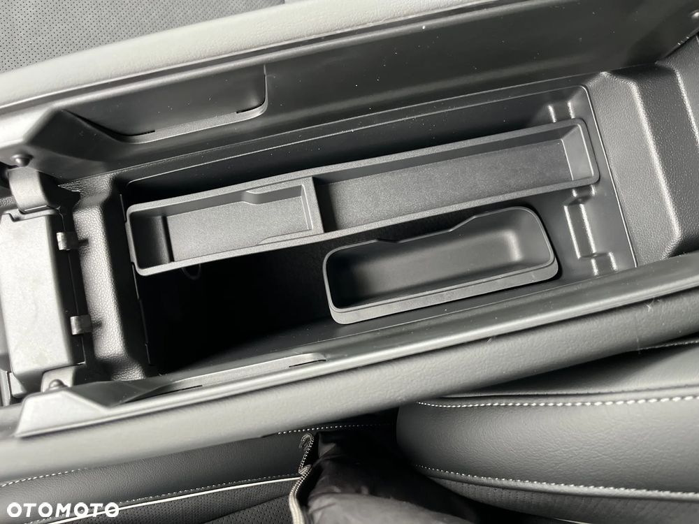 Volkswagen Passat - 31