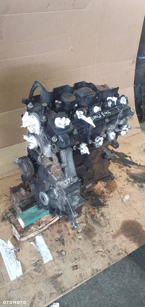 Silnik słupek blok silnika BMW 3 E46 2.0 D Przed lift M47D20 - 2