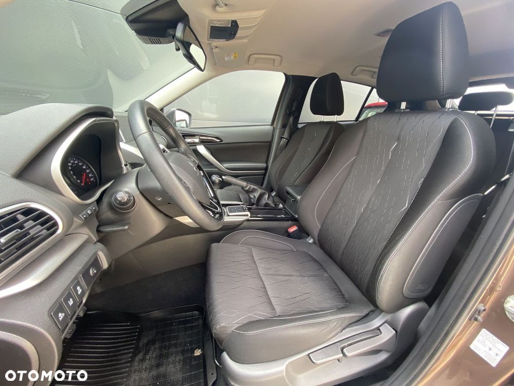 Mitsubishi Eclipse Cross 1.5 T Intense - 11