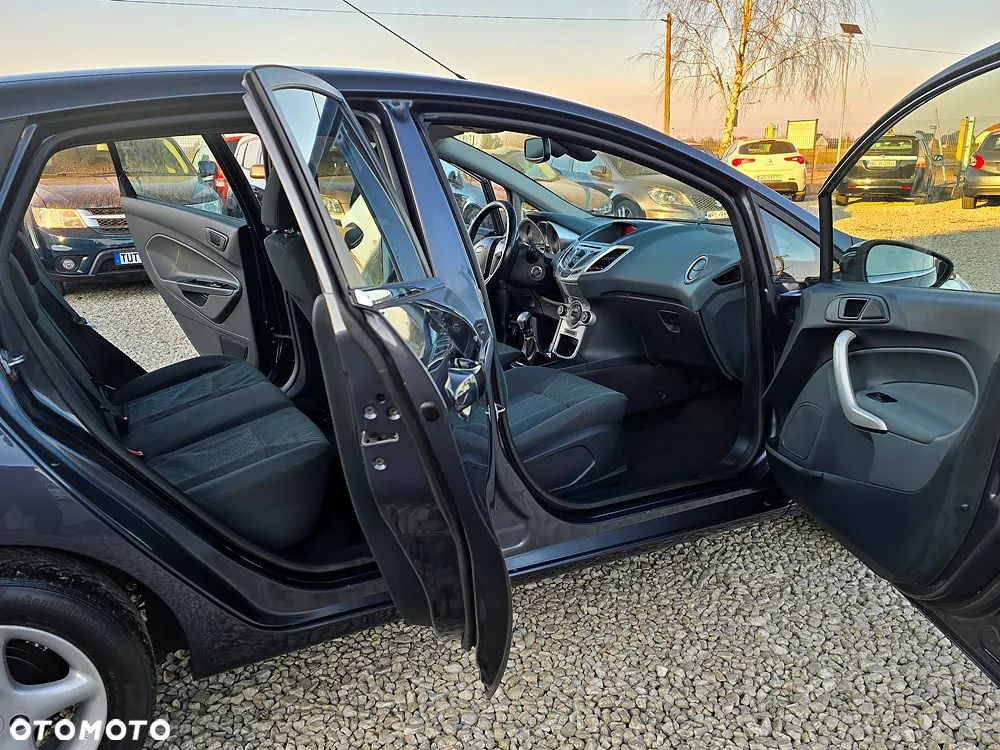 Ford Fiesta 1.4 Titanium - 11