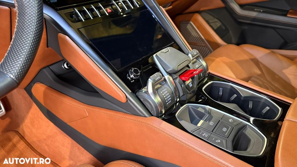 Lamborghini URUS - 22