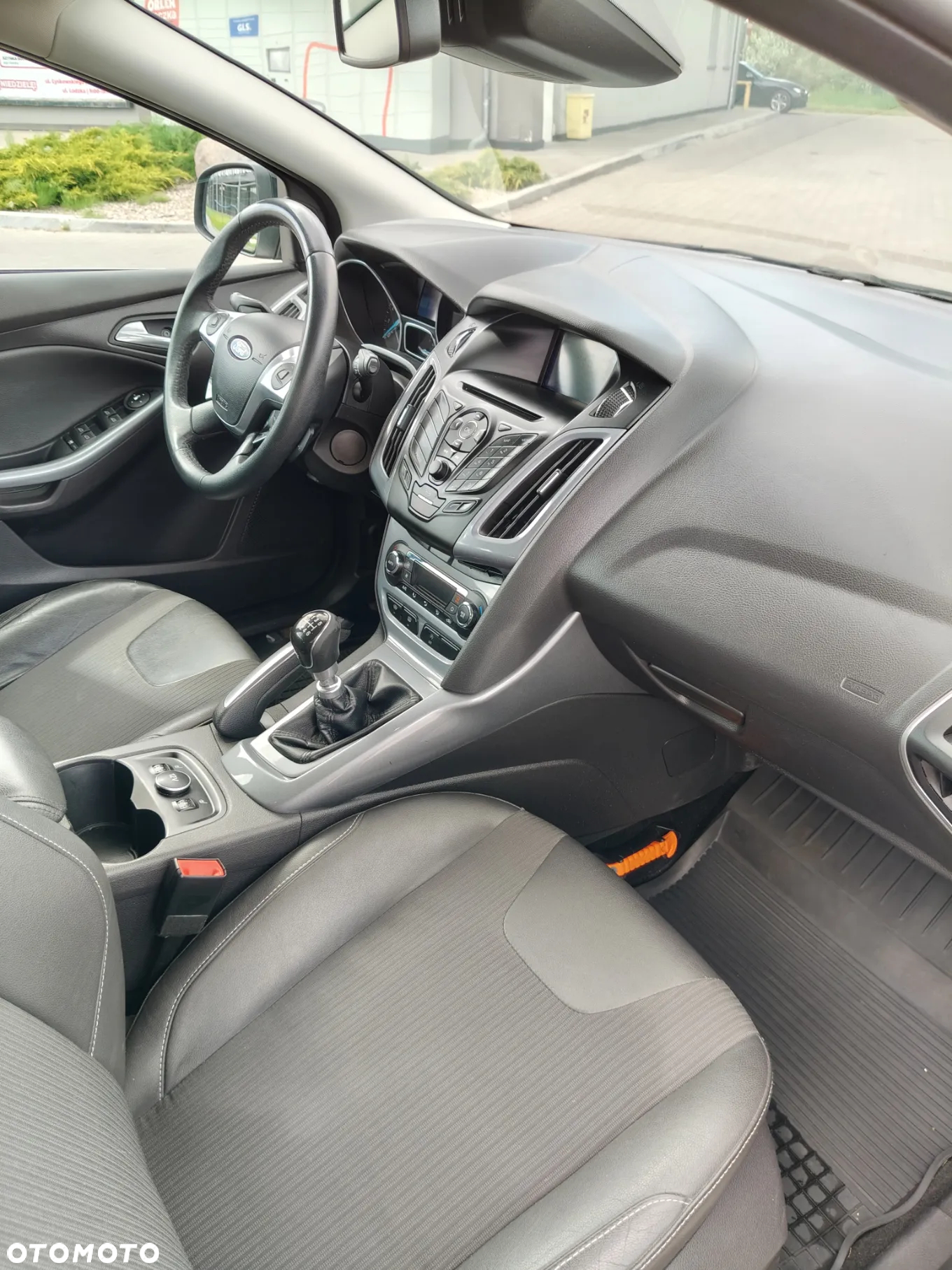Ford Focus 1.6 EcoBoost Edition - 10
