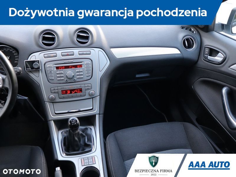 Ford Mondeo - 9