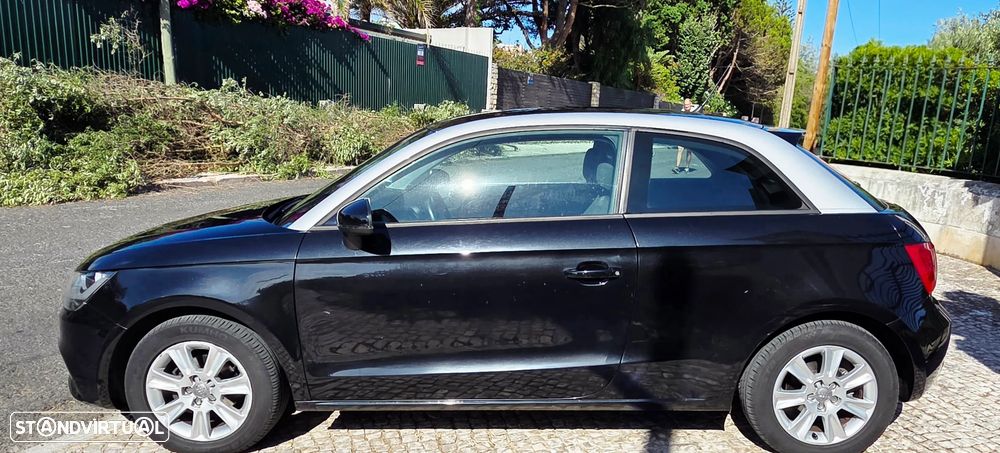 Audi A1 1.6 TDI Admired - 3