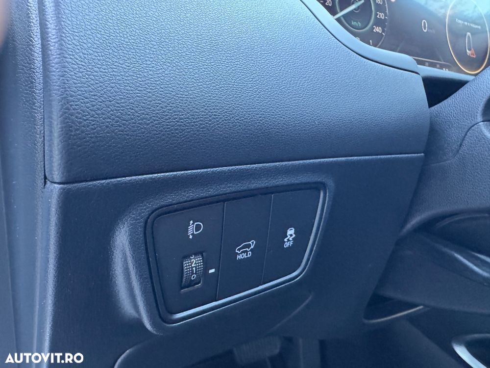 Hyundai Tucson 1.6 CRDi 48V-Hybrid 2WD DCT Select - 11