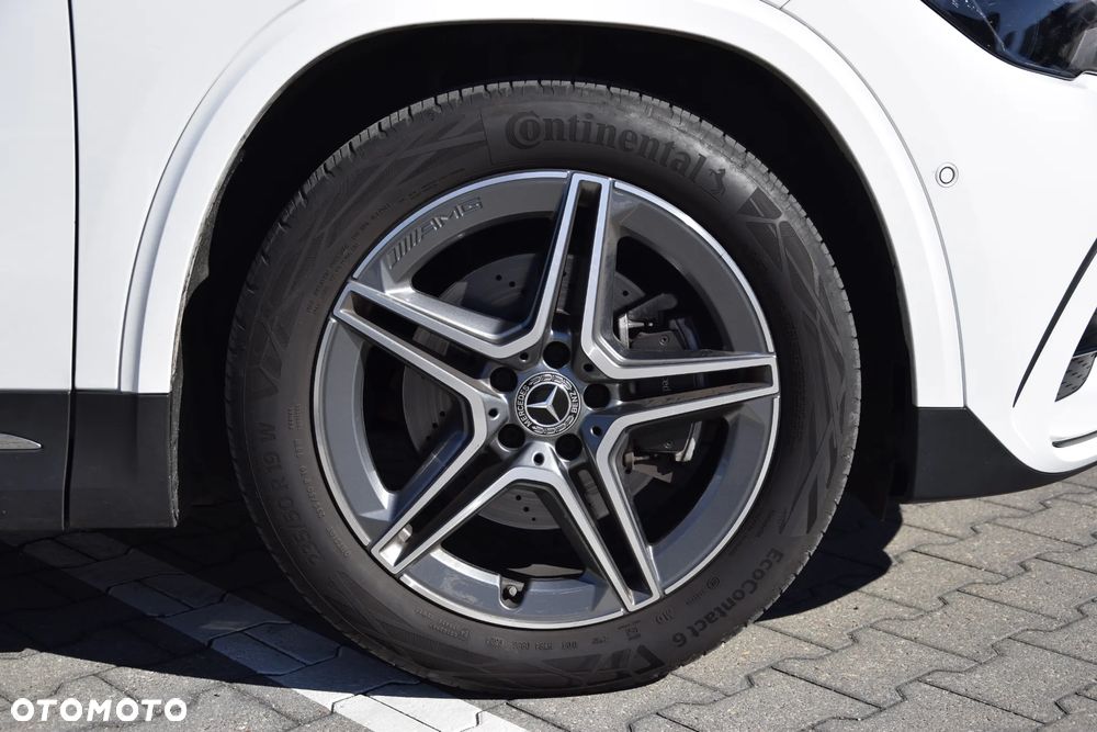 Mercedes-Benz GLA 200 AMG Line - 3