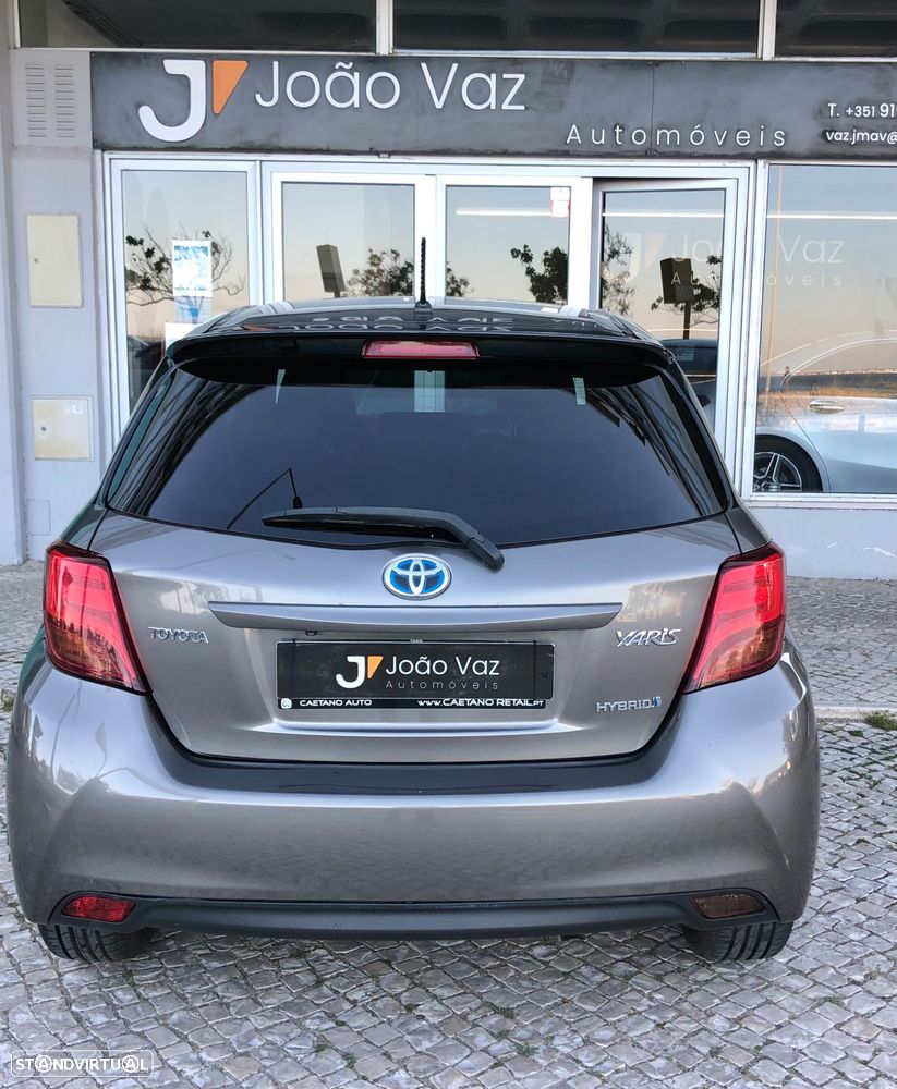 Toyota Yaris 1.5 HSD Comfort - 16