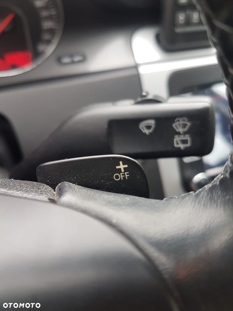 Volkswagen Passat 2.0 TDI DPF DSG Highline - 15