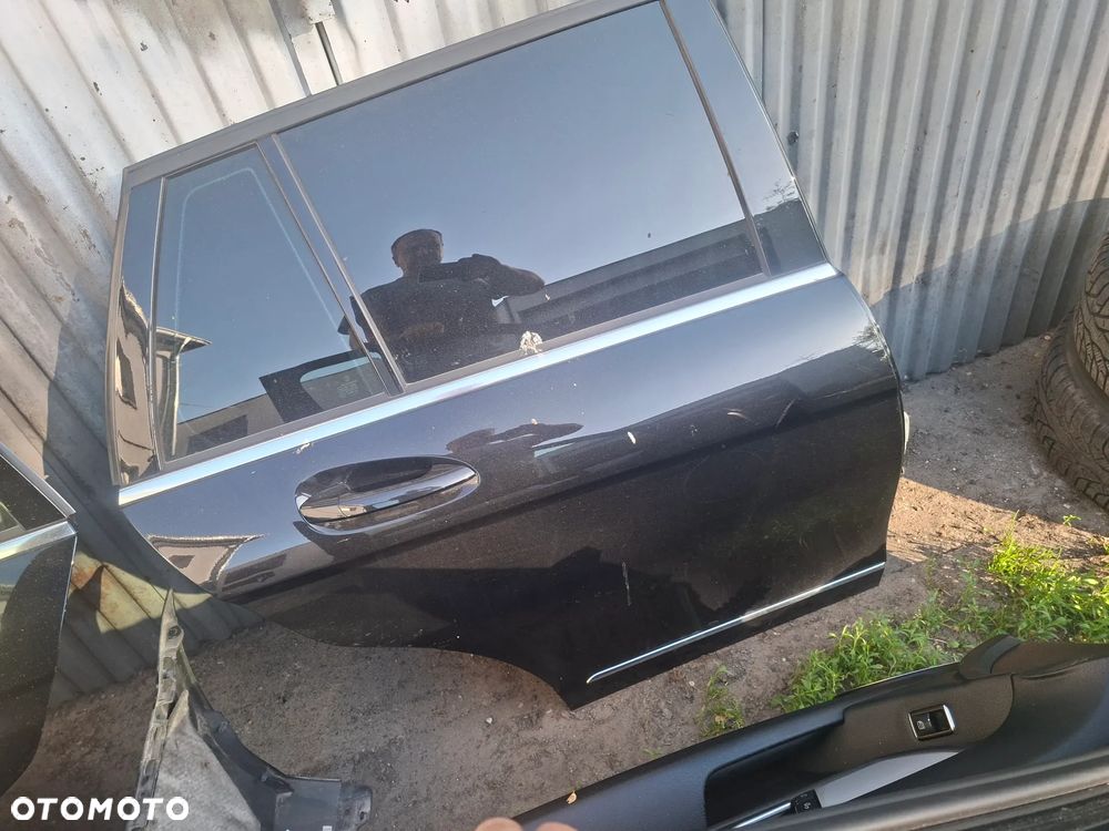 mercedes w204  lift  drzwi  czarne  197 poznan - 2