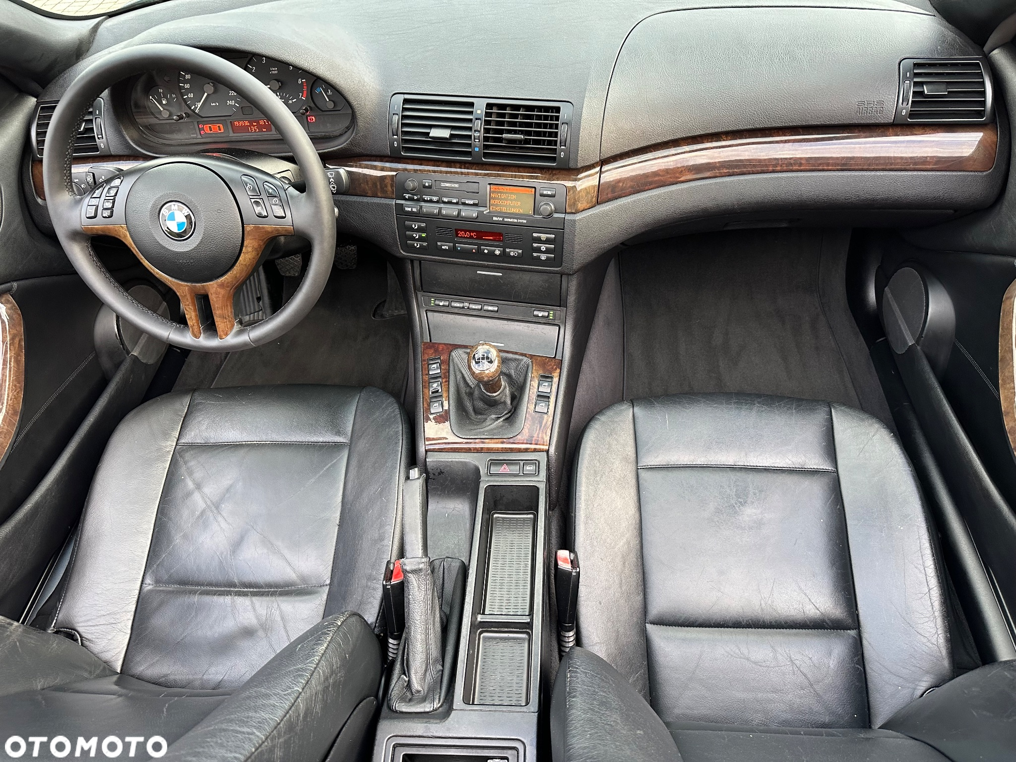 BMW Seria 3 318i Cabrio - 38