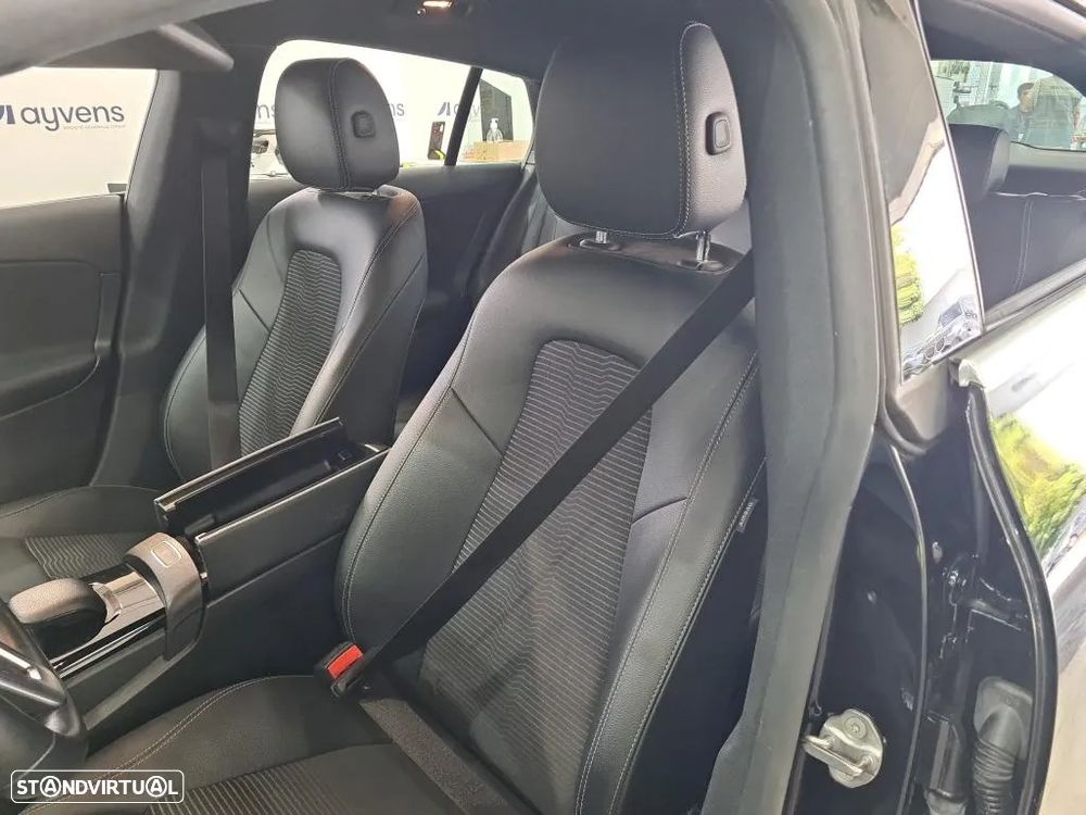 Mercedes-Benz CLA 250 e Shooting Brake Style Plus - 9