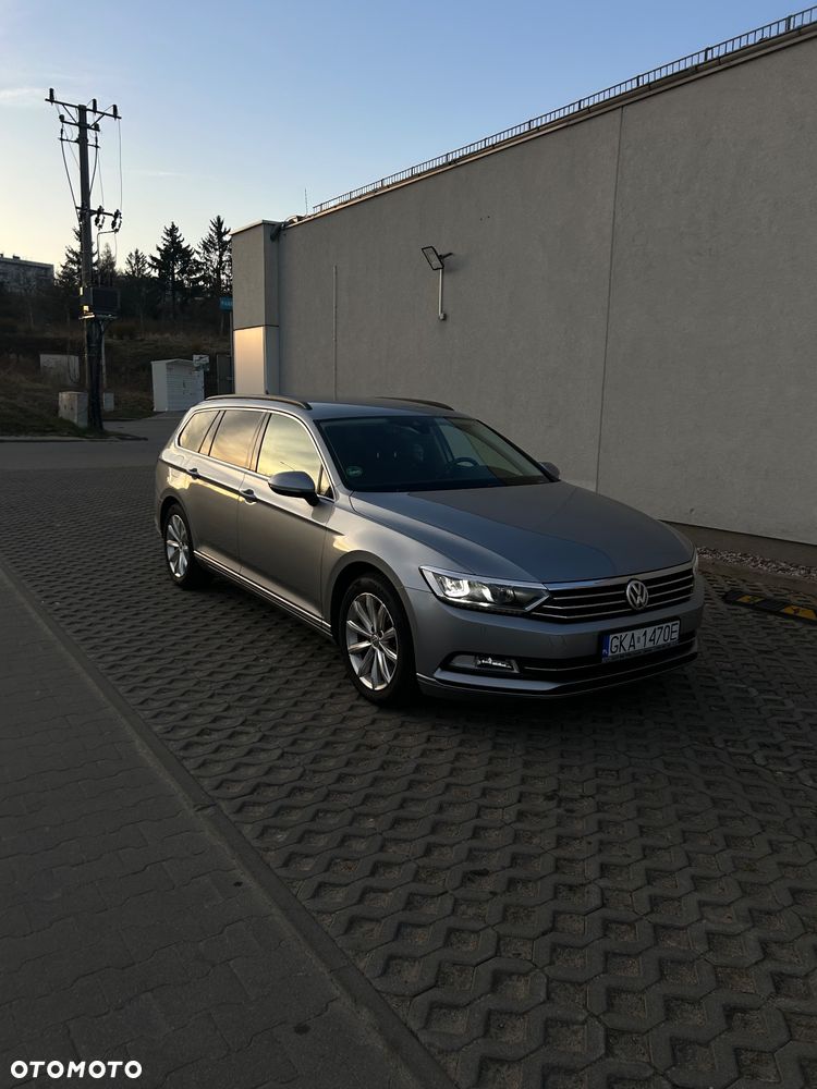 Volkswagen Passat 2.0 TDI SCR DSG Comfortline - 3