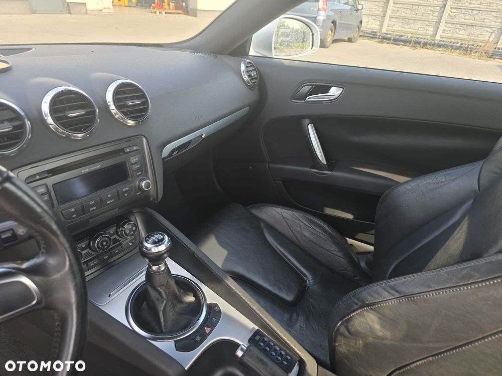Audi TT Coupé - 11