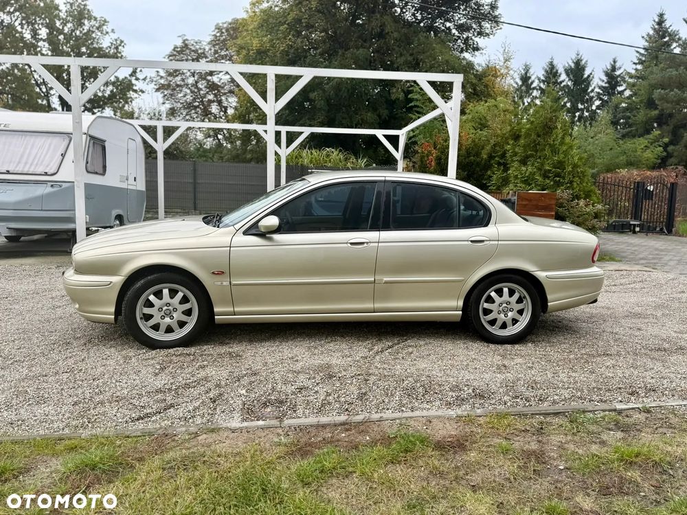 Jaguar X-Type - 4
