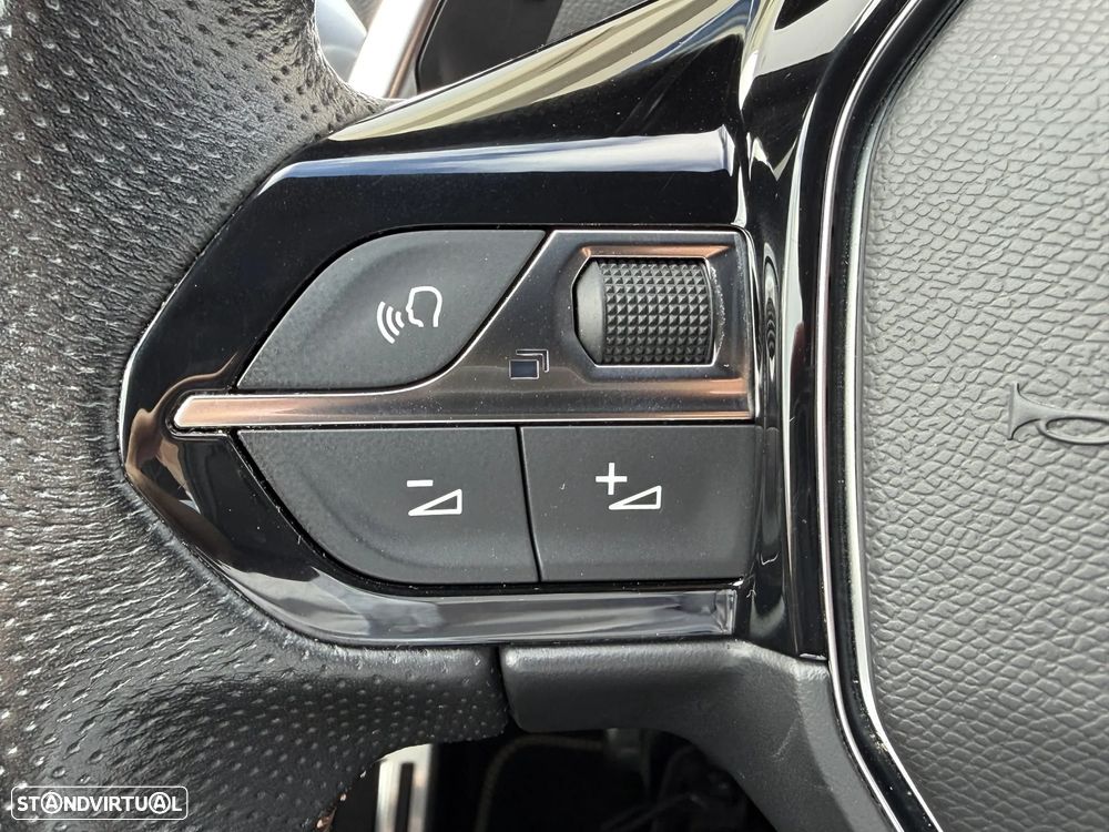 Peugeot 5008 2.0 BlueHDi GT EAT8 - 33