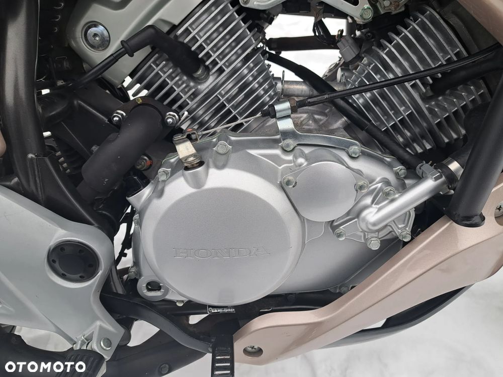 Honda Varadero - 23