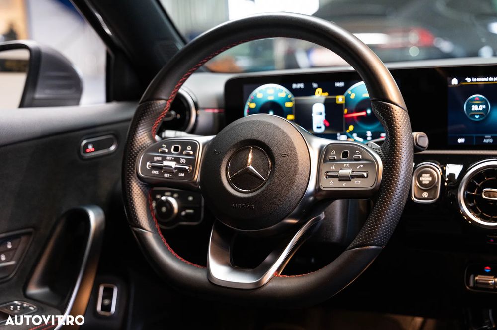 Mercedes-Benz A 220 d Sedan 8G-DCT AMG Line - 15