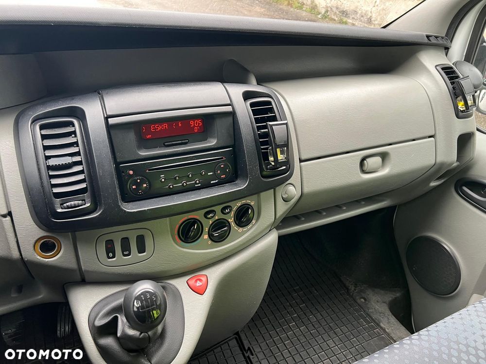 Renault Trafic - 20