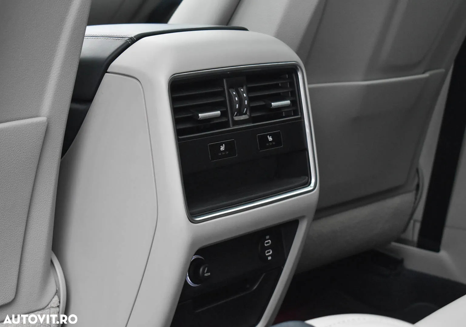Porsche Cayenne Coupe Standard - 13
