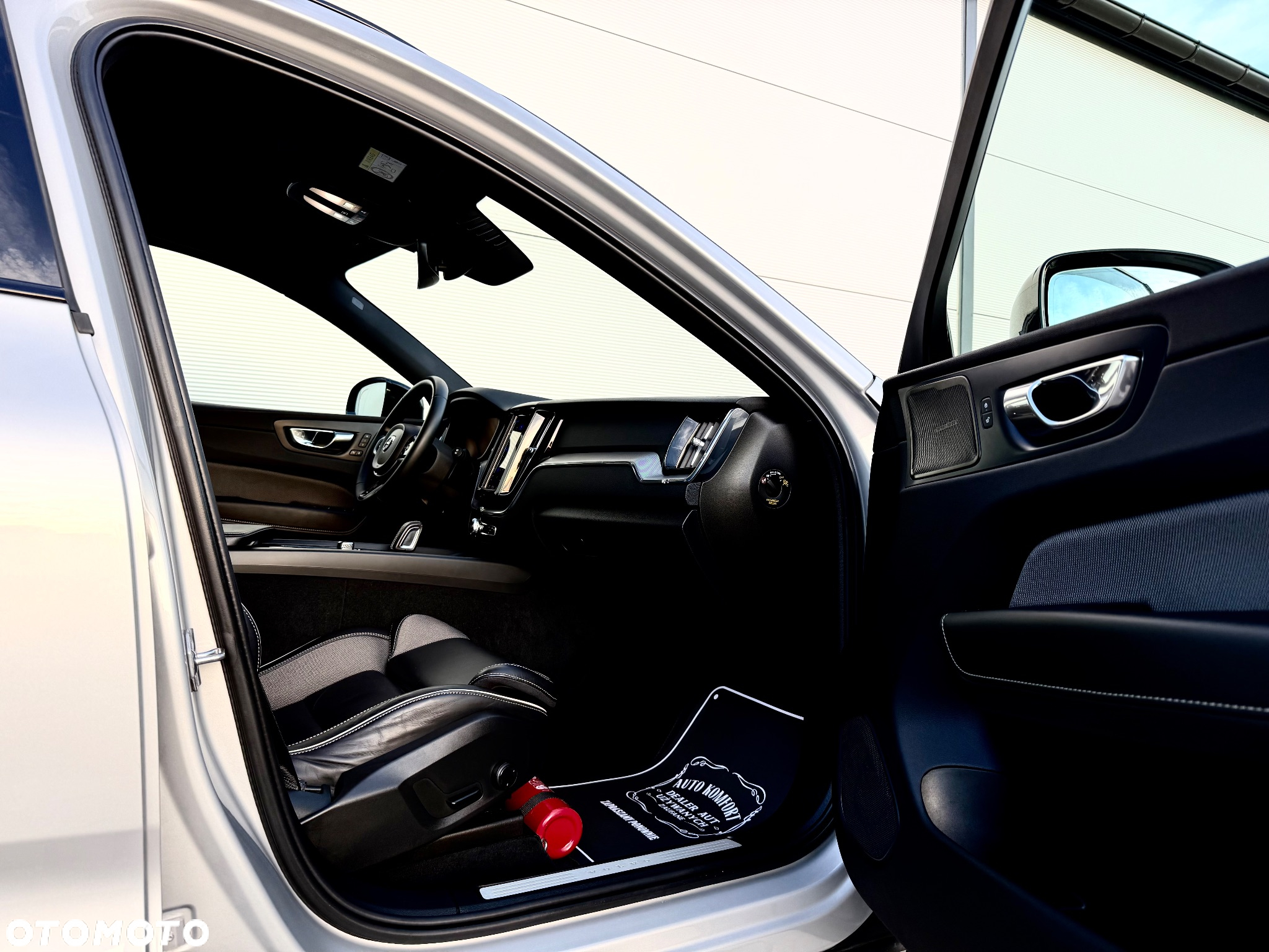 Volvo XC 60 B4 D AWD Geartronic RDesign - 28