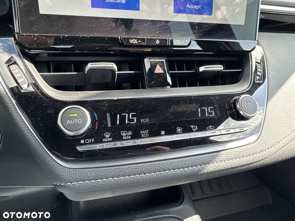 Toyota Corolla 1.8 Hybrid Comfort - 18