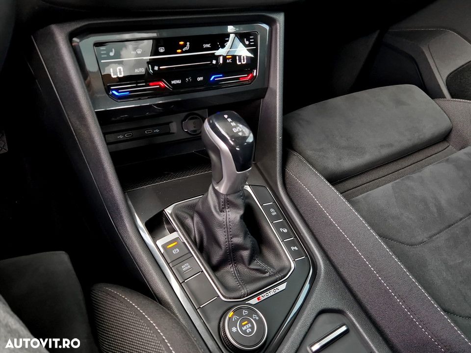 Volkswagen Tiguan 2.0 TDI SCR 4MOTION DSG R-Line - 19