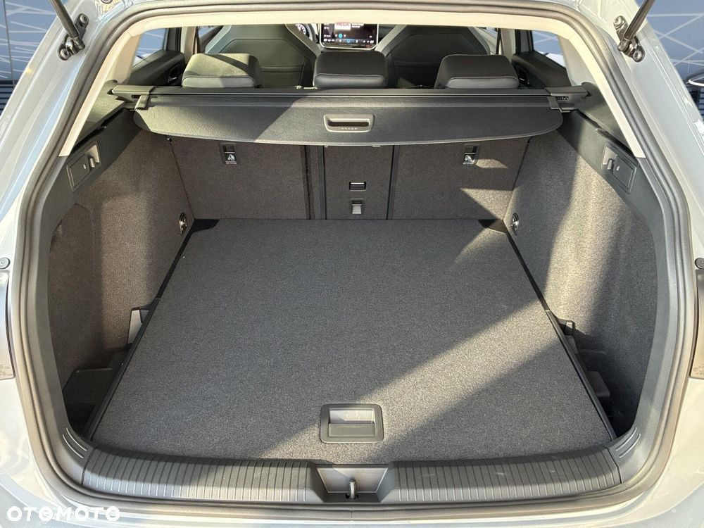 Volkswagen Golf Variant - 29