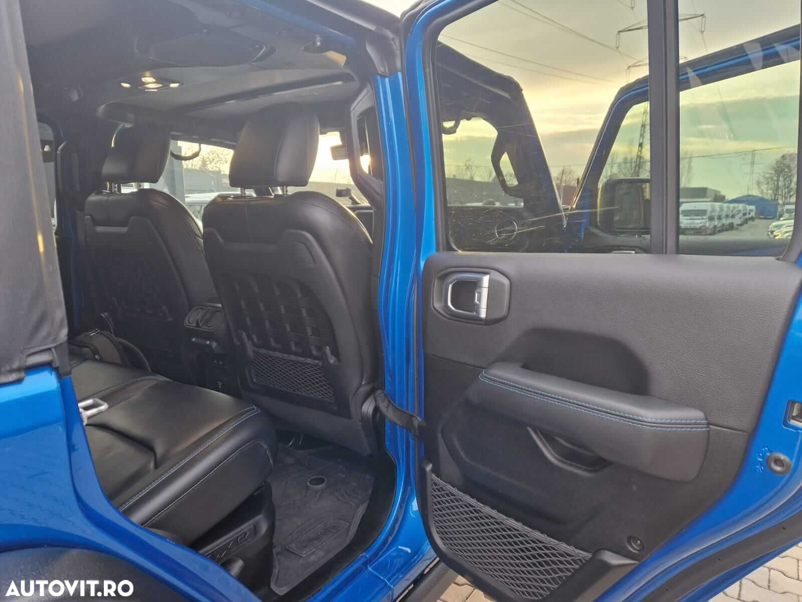 Jeep Wrangler - 20