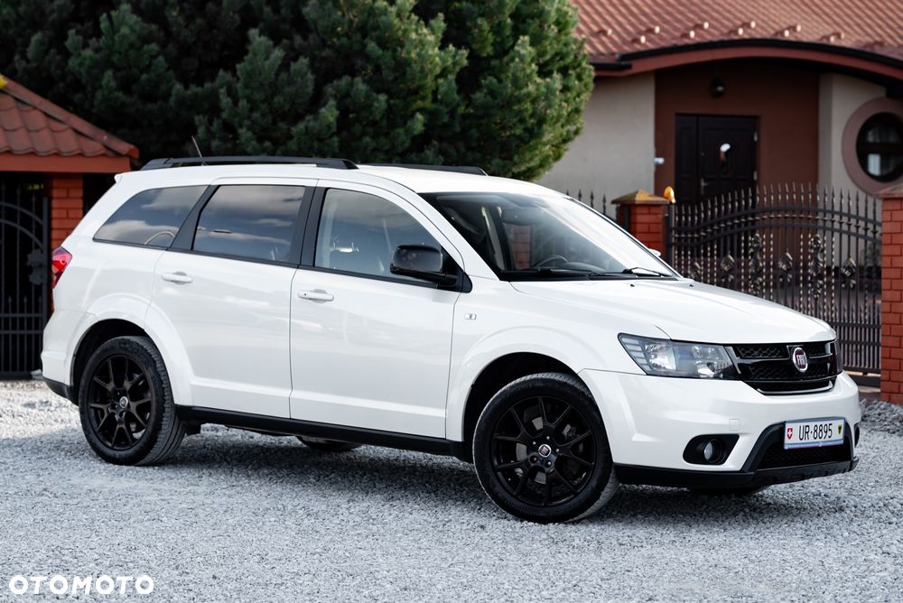 Fiat Freemont 2.0 Multijet 16V DPF Automatik Allrad Black Code - 3