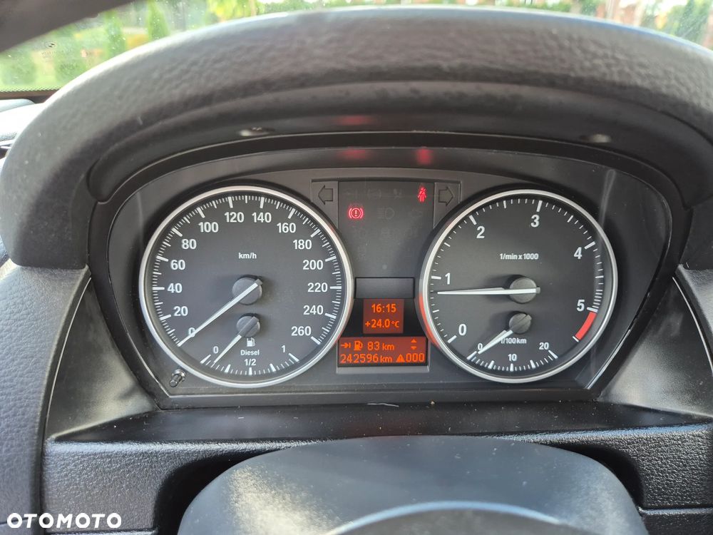 BMW X1 xDrive18d - 38