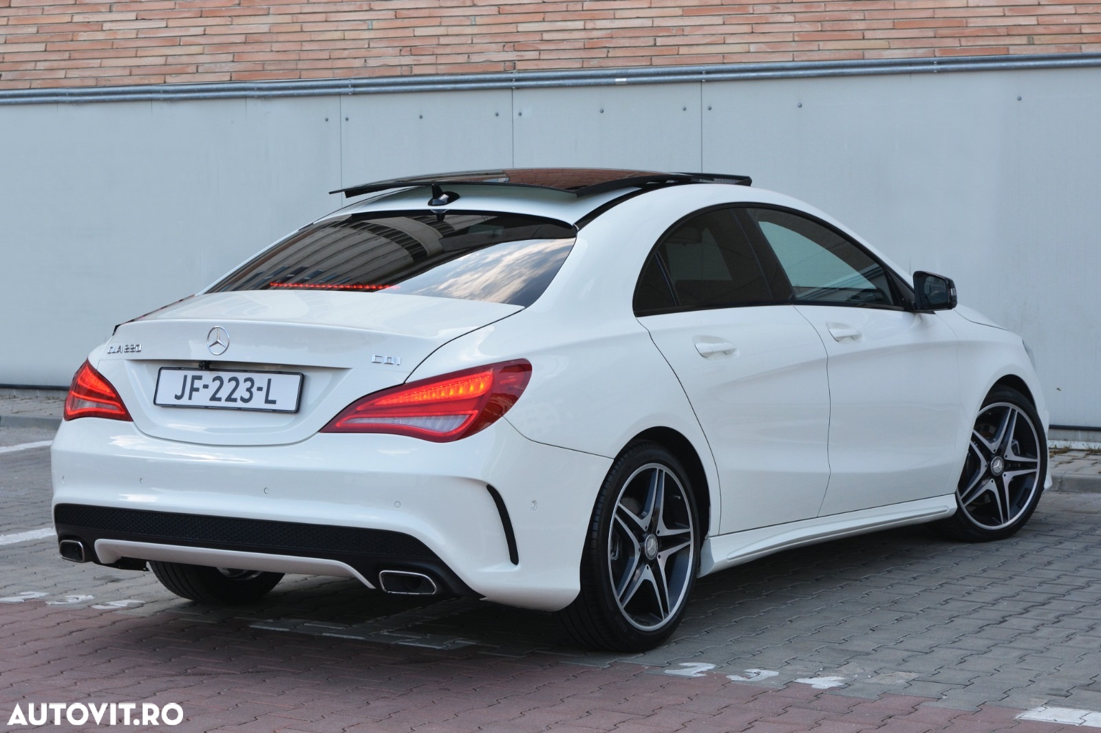Mercedes-Benz CLA 220 d 7G-DCT AMG Line - 3