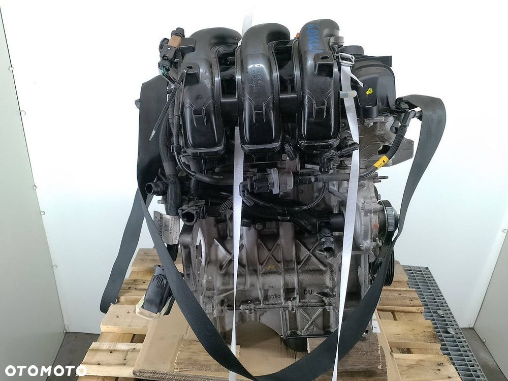 SILNIK CITROEN C3 III HM05     10XVA7 1.2 VTI - 6