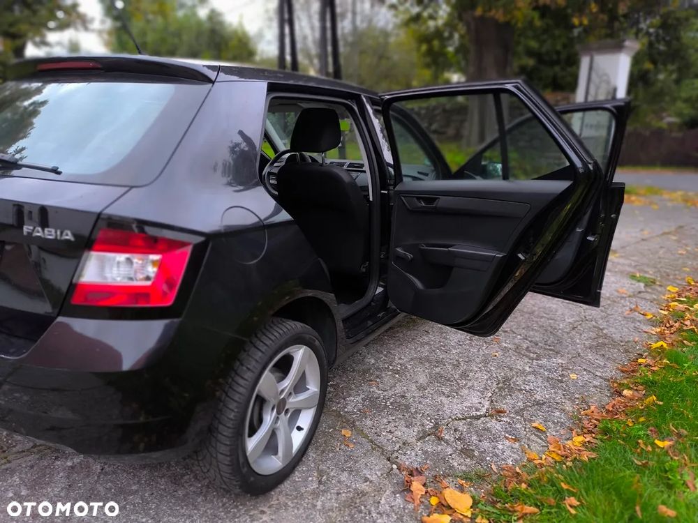 Skoda Fabia 1.0 MPI Active - 34
