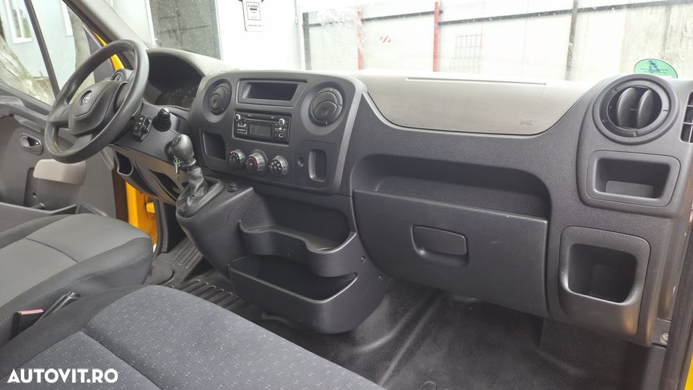 Opel Movano 2.3 L, 7 locuri, clima, 3.5 to, stare foarte buna , posibilitate finantare - 10
