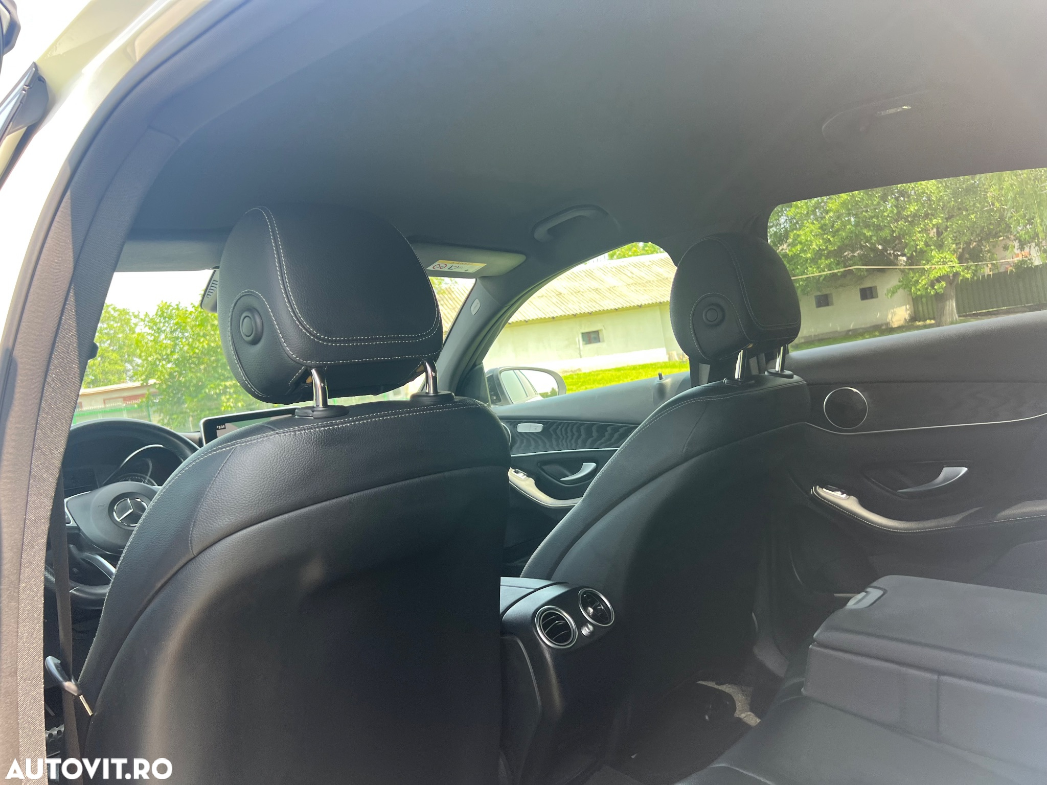 Mercedes-Benz GLC Coupe 250 d 4Matic 9G-TRONIC AMG Line - 12
