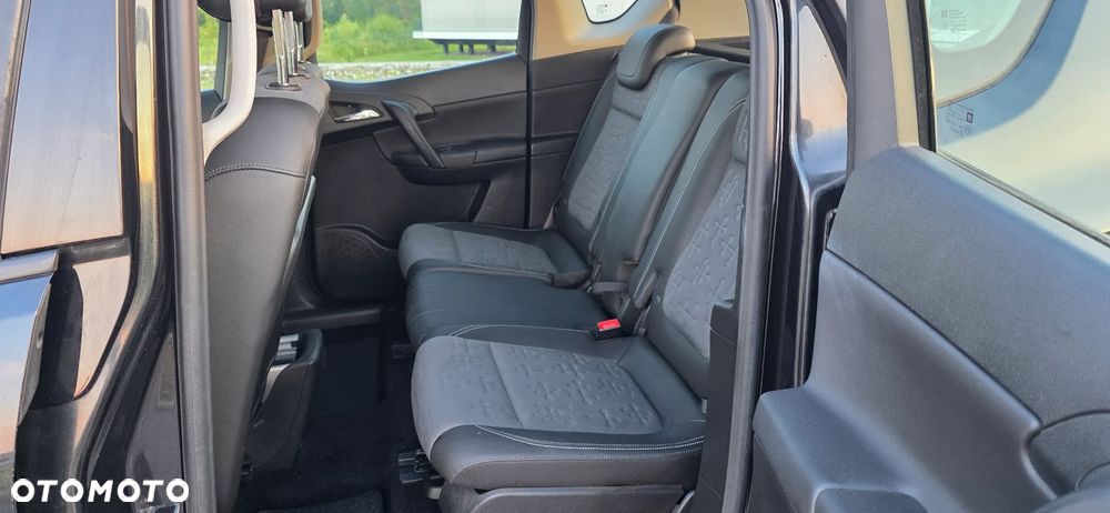 Opel Meriva - 12