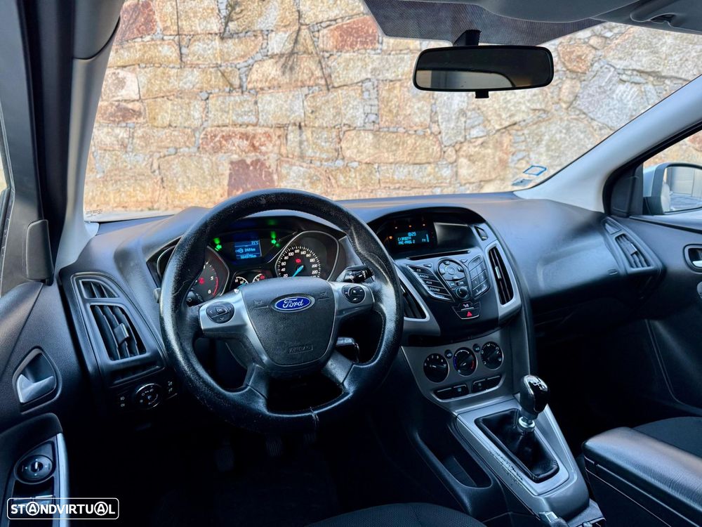 Ford Focus SW 1.6 TDCi Titanium - 23